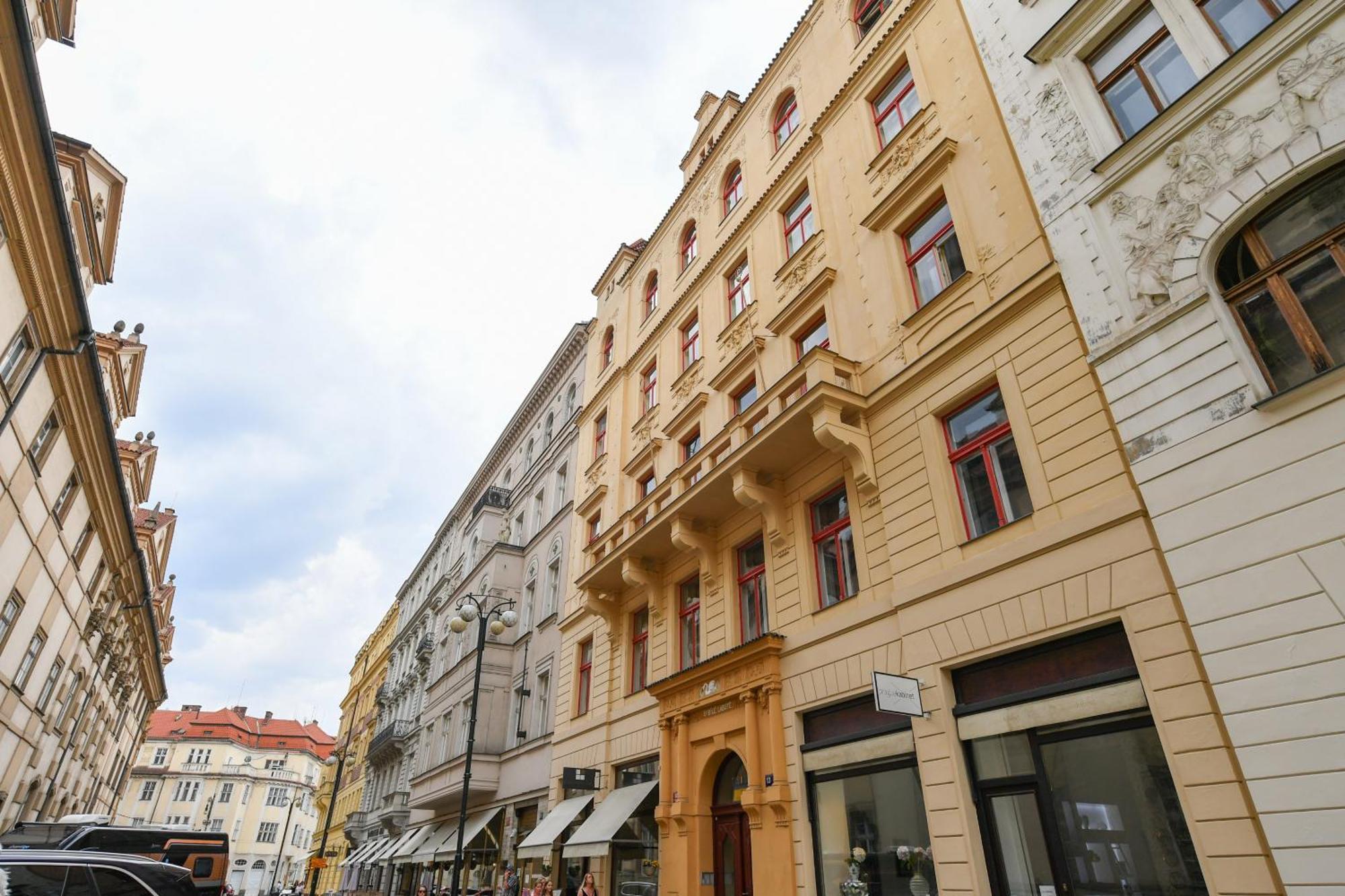 Stunning Charles Bridge Apartment Praha Exteriér fotografie